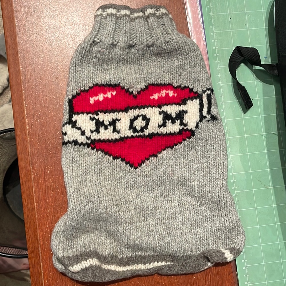 MOM dog sweater hand knit